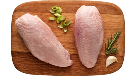 Kyllingebryst med skind og ben, 100%, 230-290 g. Køl